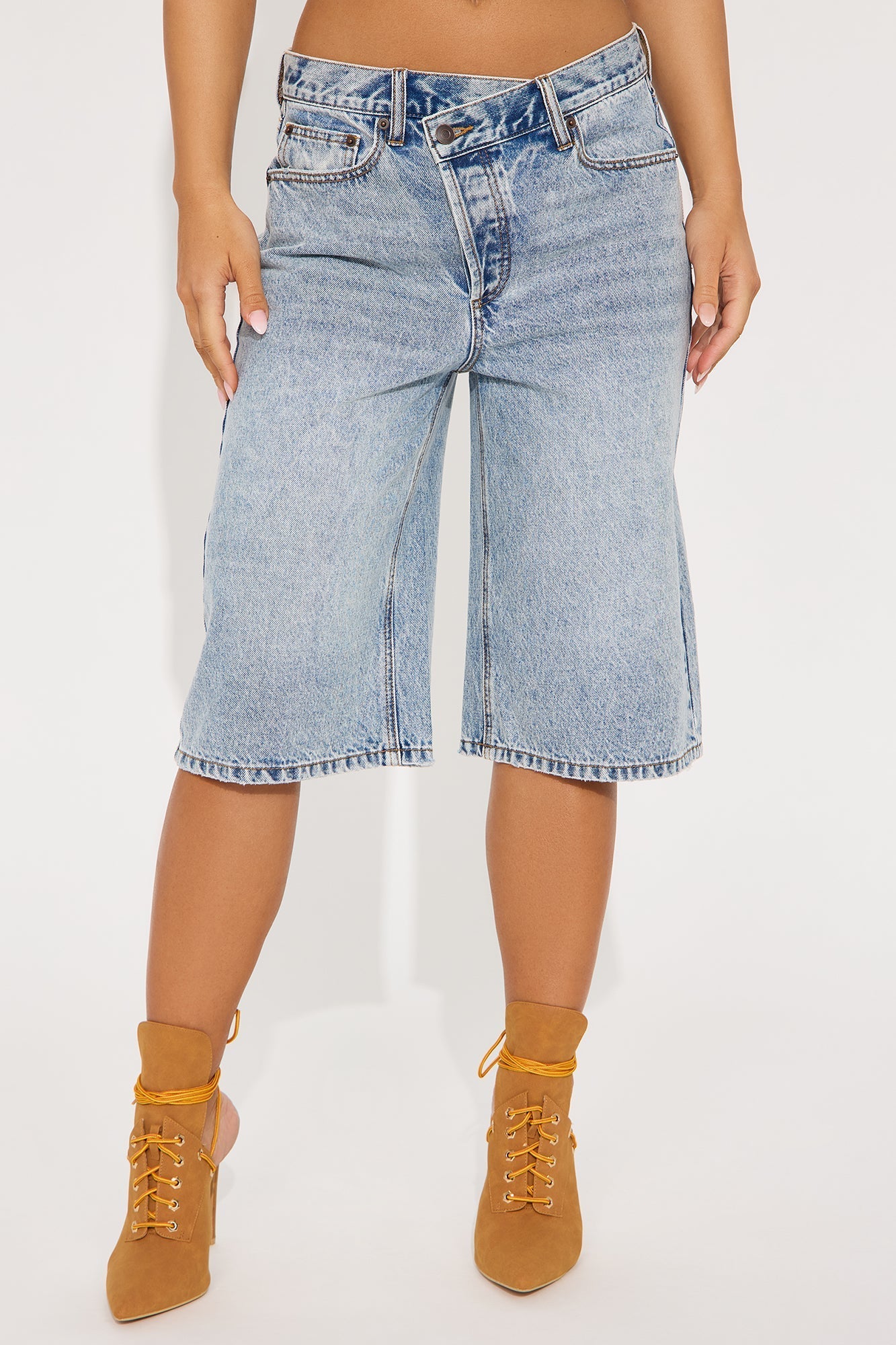 Take Whats Mine Crossover Denim Jorts - Light Wash
